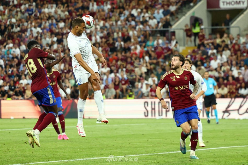 教风波不断 教风波不断