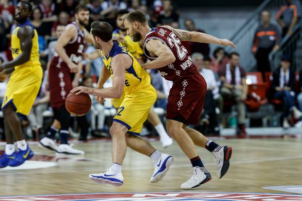 报的防守奇 报的防守奇